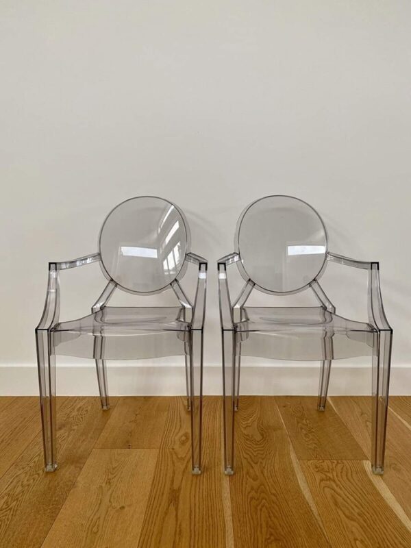 Replica ghost arm chair