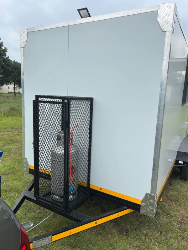 Mobile Kitchen double Axle - Image 8