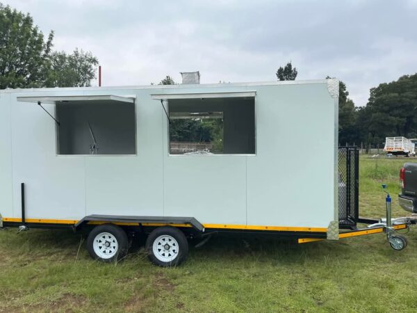 Mobile Kitchen double Axle