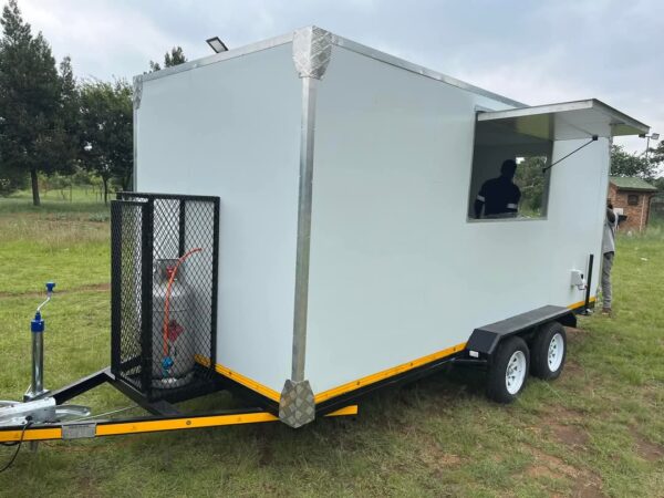Mobile Kitchen double Axle - Image 11