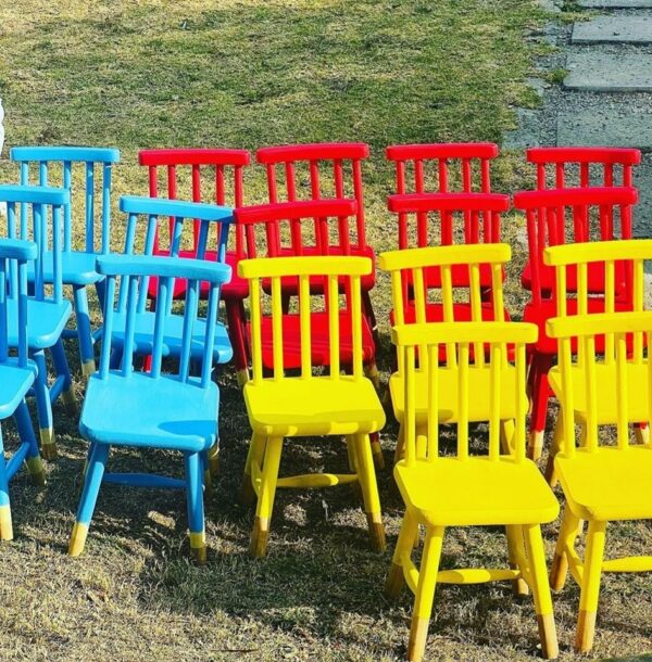 Kids classic chairs - Image 2